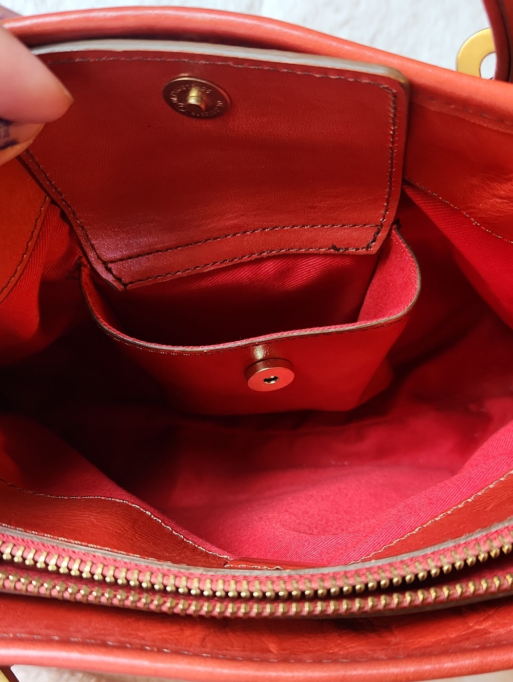 Vintage MAXX NEW YORK, Red Glossy, Red Cow Leather Y2K, 90s , Hand Bag - Picture 8 of 15